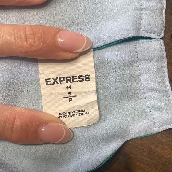 Express Racerback Tank Size Sm - Picture 3 of 3